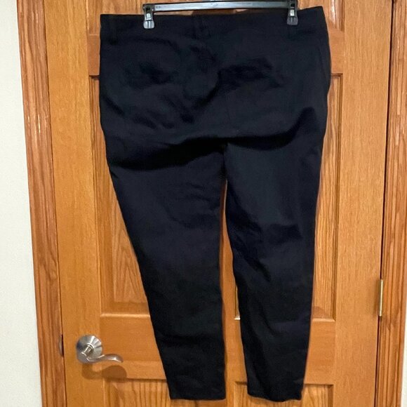 LANE BRYANT Women's Plus 18 Black Straight Dress Casual Zipper Pockets Pants - Picture 2 of 6